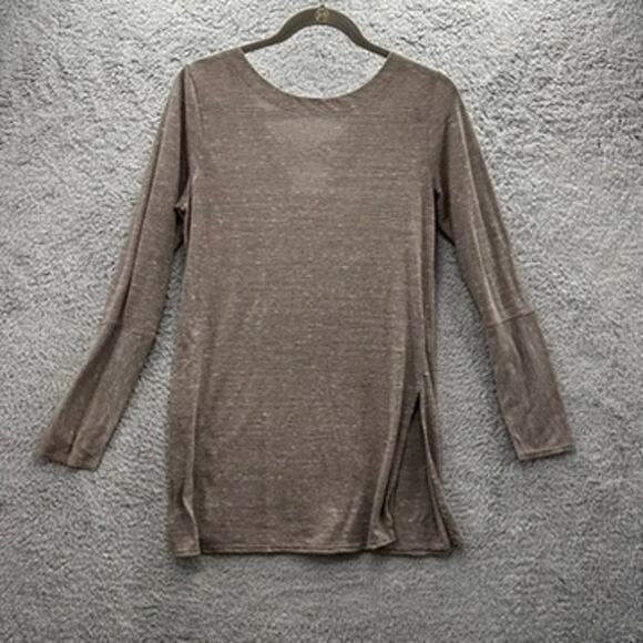 prAna Women's Medium Lightweight Activewear Shirt Cutout in Back Comfort Active - Picture 5 of 10